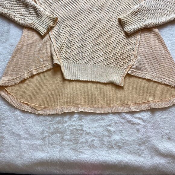 We The Free Peach Color Mixed Knit and Waffle fabric High Low Hem Sweater Size S - Picture 5 of 10